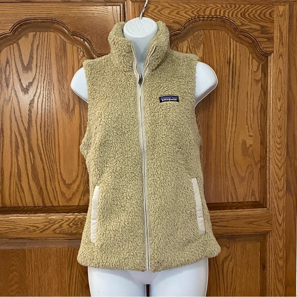 Patagonia Los Gatos Fleece Vest Womens Small Tan Full Zip‎ Pockets Soft Outdoor